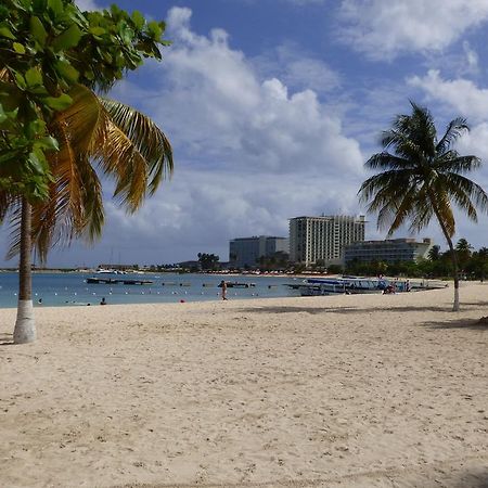 Beach One Bedroom Suite 13 Ocho Rios Eksteriør billede